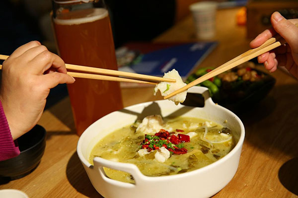 开一家唐记福酸菜鱼米饭加盟店多少钱?点击查看详细费用