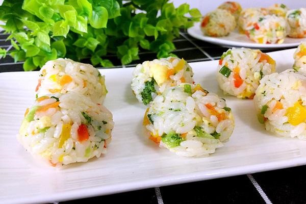 初山饭团加盟费多少