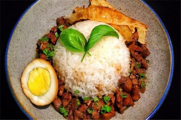 开豪口福特色卤肉饭快餐加盟店的费用与流程是什么