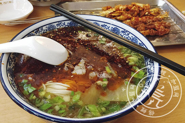 拉面天神日式拉面店加盟多少钱