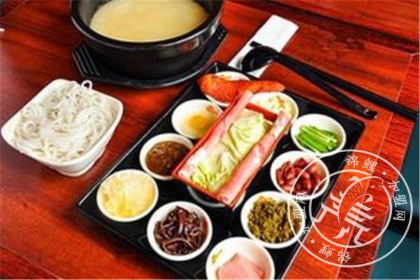 加盟喵叔米线赚钱吗？一起来看看这位加盟商王老板怎么说！