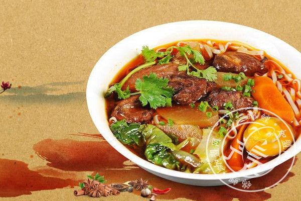 牛肉面店加盟费多少?牛肉面店长带来他的答案