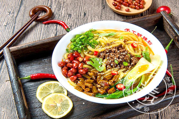 食林外传传奇酸辣粉加盟费用多少